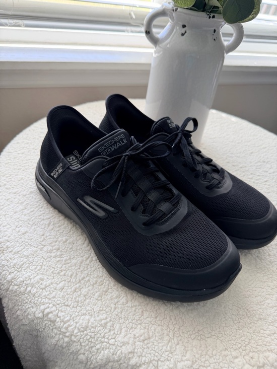 Skechers GOwalk Arch Fit Mens Black Lace Athletic Sneakers Shoes Size 11.slip in - Picture 2 of 7